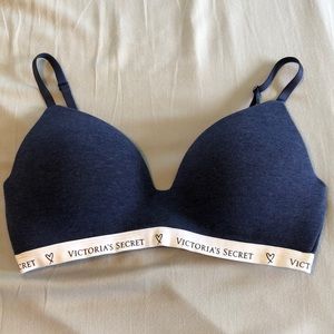Victoria’s Secret t-shirt bra NWOT